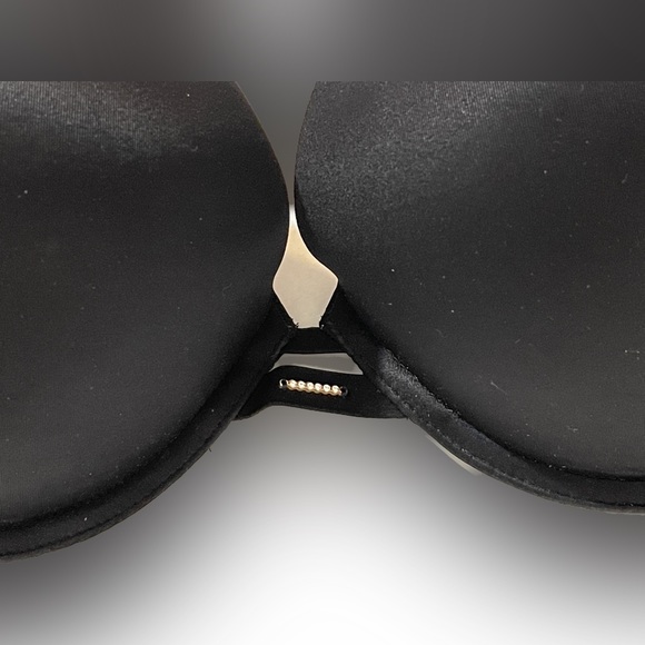 🖤🖤 Sexy Black VS Victoria’s Secret Bra 34DDD Rhinestones Bottom Row Front 🖤🖤 - Picture 4 of 7